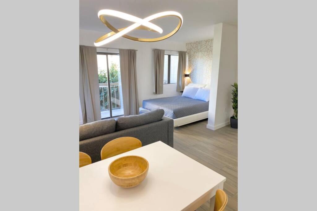 Modern Studio On I-Drive: Parking + Pool Included Orlando Eksteriør billede