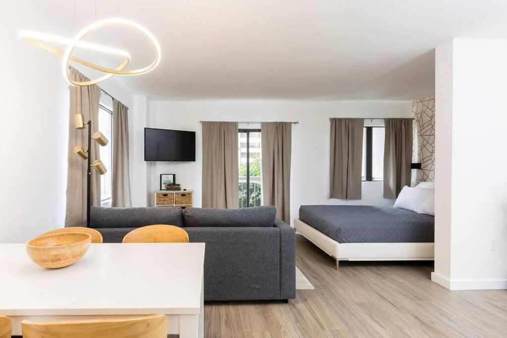 Modern Studio On I-Drive: Parking + Pool Included Orlando Eksteriør billede